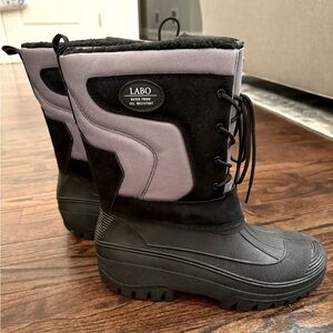 Men’s black / grey snow boots with rubber sole, size 8.5, waterproof